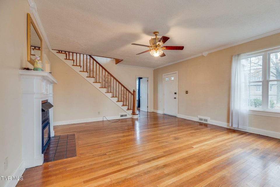 Photo #5: 805 Watauga Street