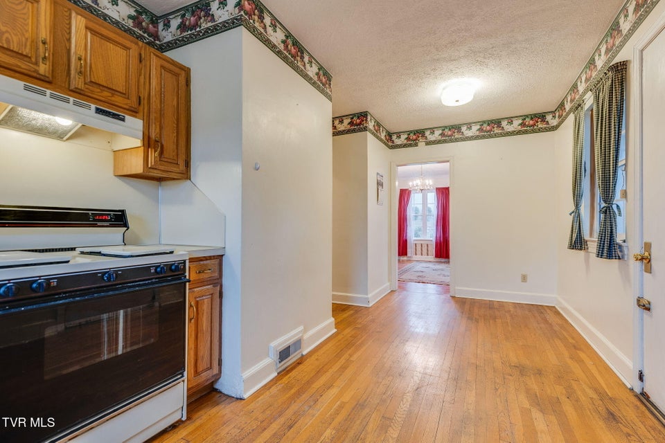 Photo #15: 805 Watauga Street