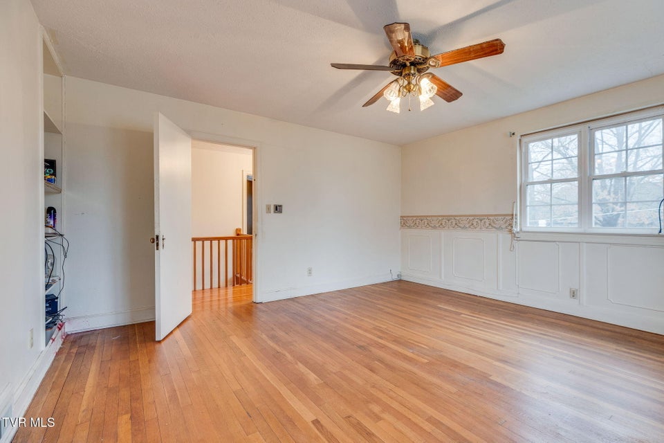 Photo #20: 805 Watauga Street