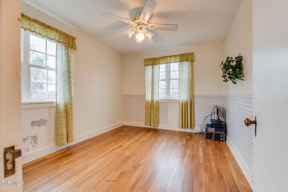 Photo #25: 805 Watauga Street