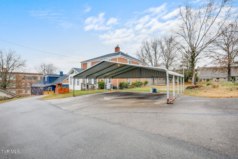 Photo #34: 805 Watauga Street