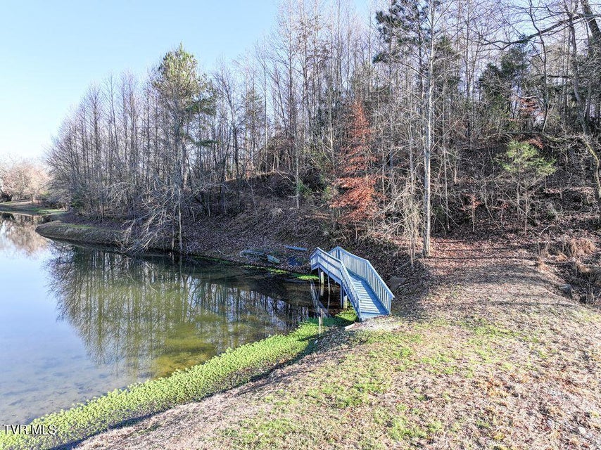 Photo #6: 148 Reynolds Avenue