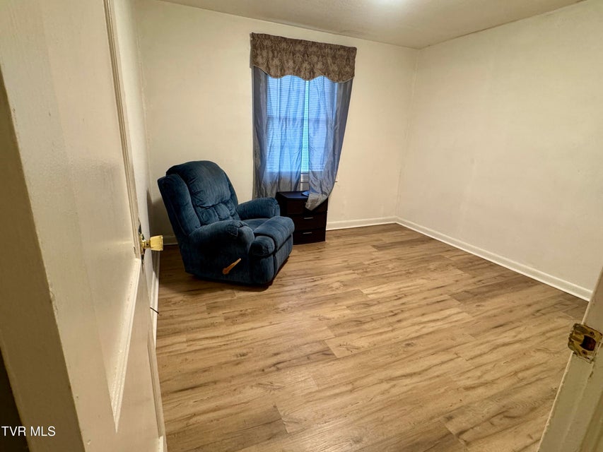 Photo #10: 353 Sewanee Avenue