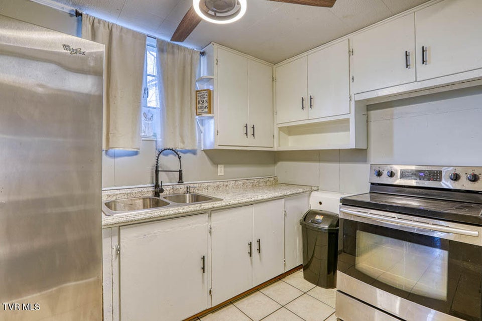 Photo #18: 1116 5th Street