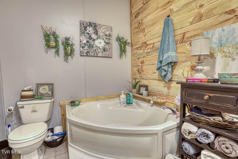 Photo #27: 276 Burem Road