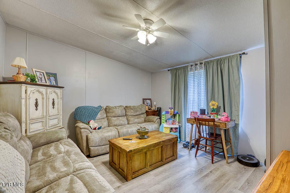 Photo #33: 276 Burem Road