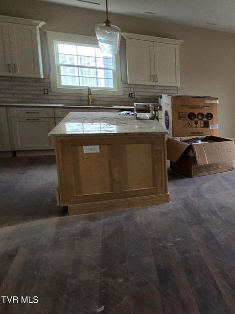 Photo #3: 1616 Maple Ridge Court