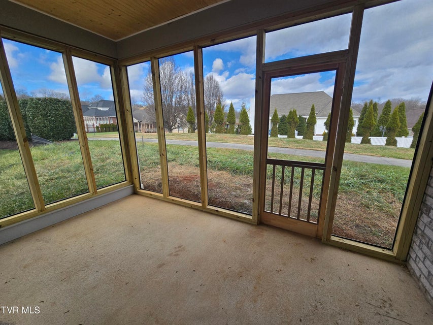 Photo #10: 1616 Maple Ridge Court