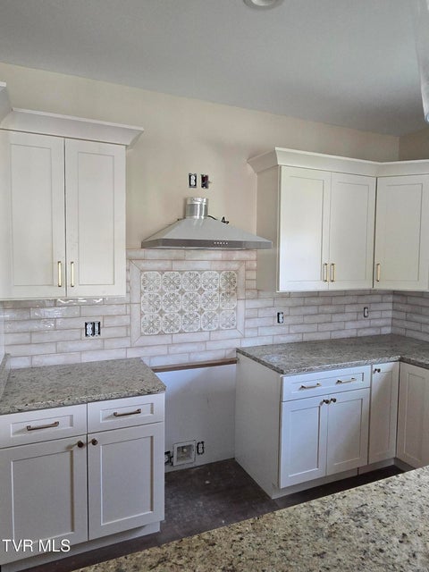 Photo #6: 1616 Maple Ridge Court