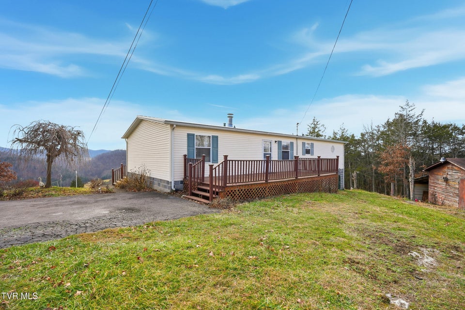 Photo #5: 490 Courthouse Drive