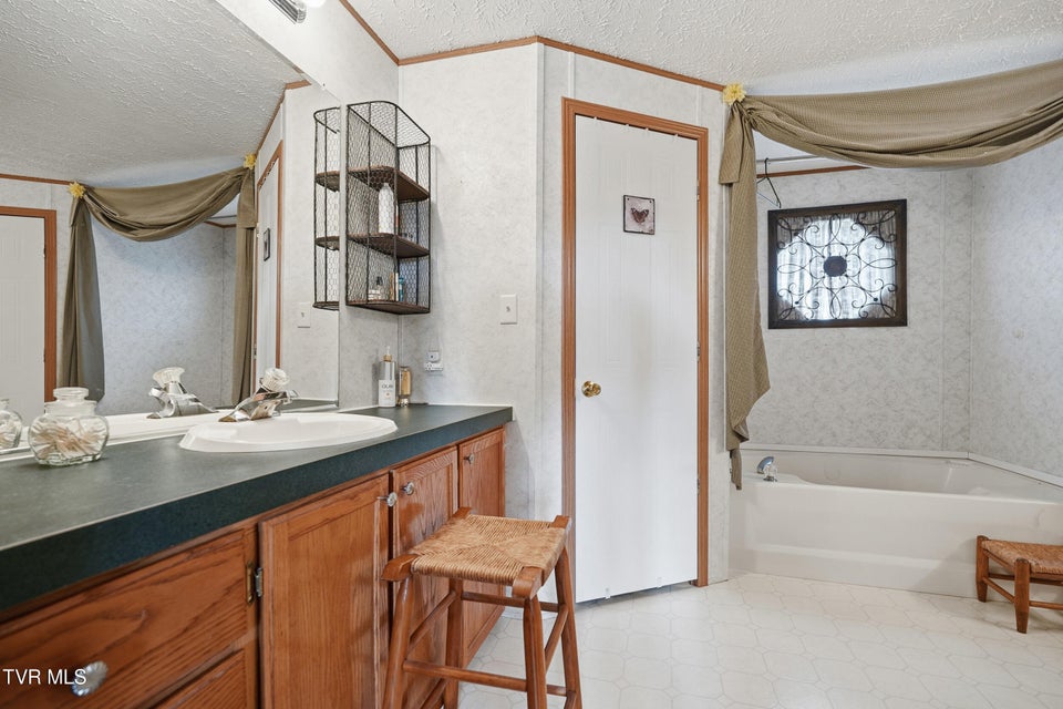 Photo #19: 490 Courthouse Drive