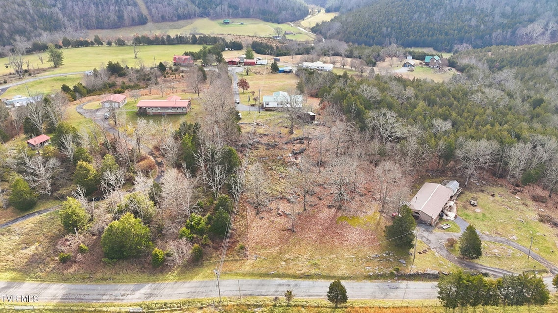 Photo #34: 490 Courthouse Drive