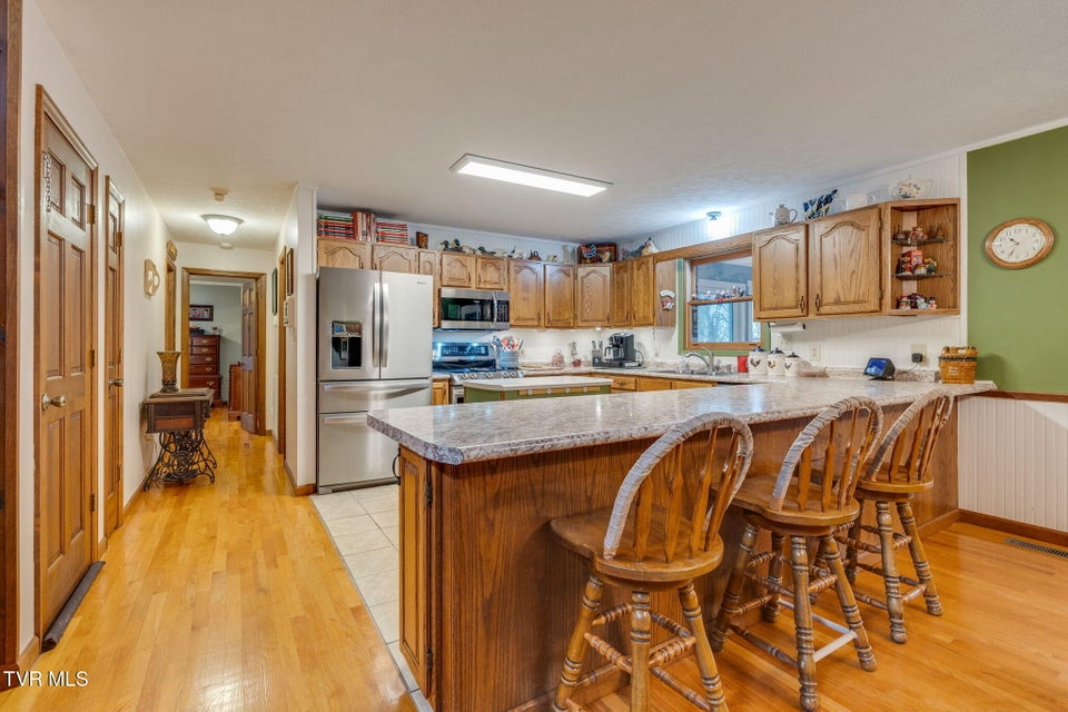 Photo #11: 1934 Old Walnut Lane