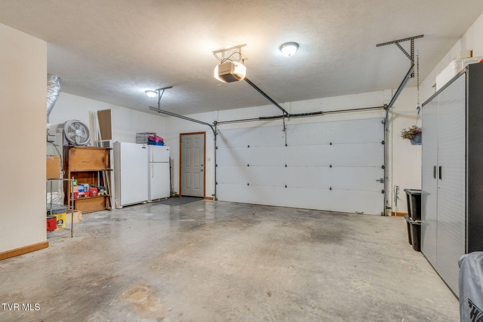 Photo #34: 1934 Old Walnut Lane