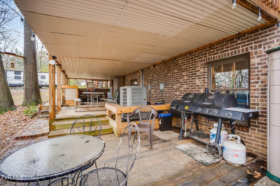 Photo #40: 1934 Old Walnut Lane