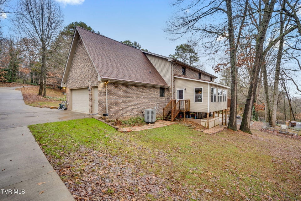 Photo #43: 1934 Old Walnut Lane