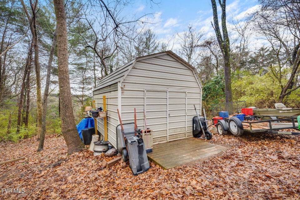 Photo #46: 1934 Old Walnut Lane
