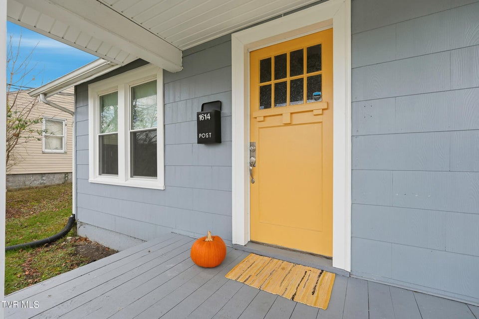 Photo #3: 1614 Broad Street