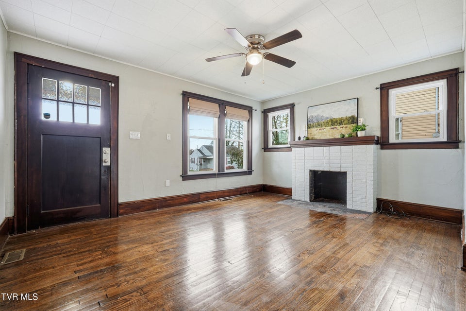 Photo #5: 1614 Broad Street