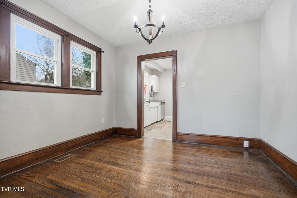 Photo #10: 1614 Broad Street