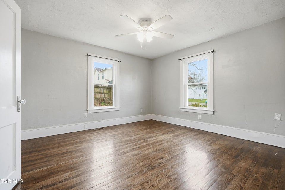 Photo #12: 1614 Broad Street