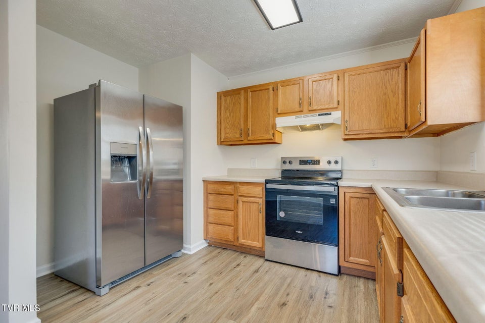 Photo #9: 323 Mountain Ash Drive