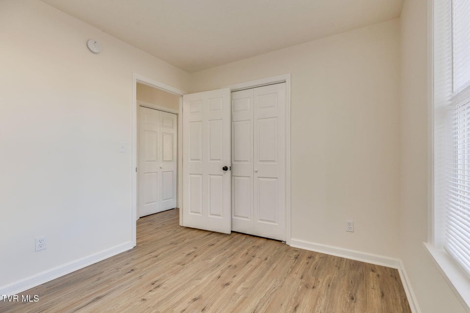 Photo #21: 323 Mountain Ash Drive