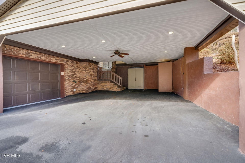 Photo #40: 557 Valley Avenue