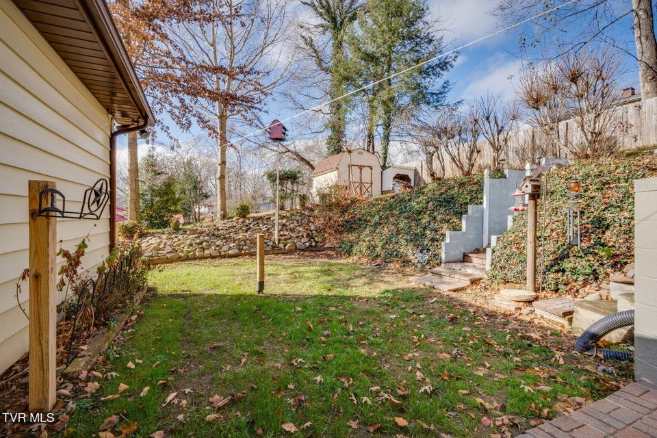 Photo #48: 557 Valley Avenue