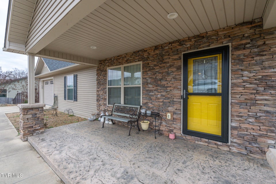 Photo #2: 44 Primrose Court