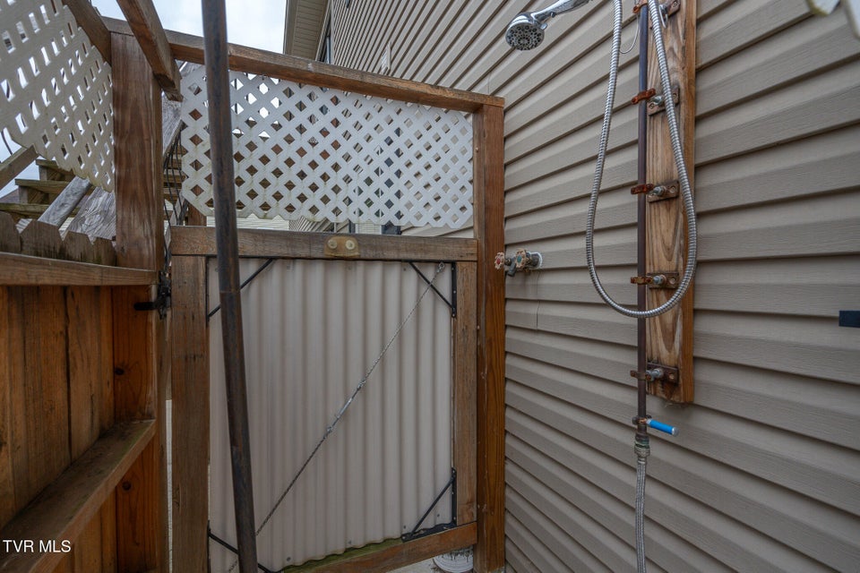 Photo #20: 44 Primrose Court