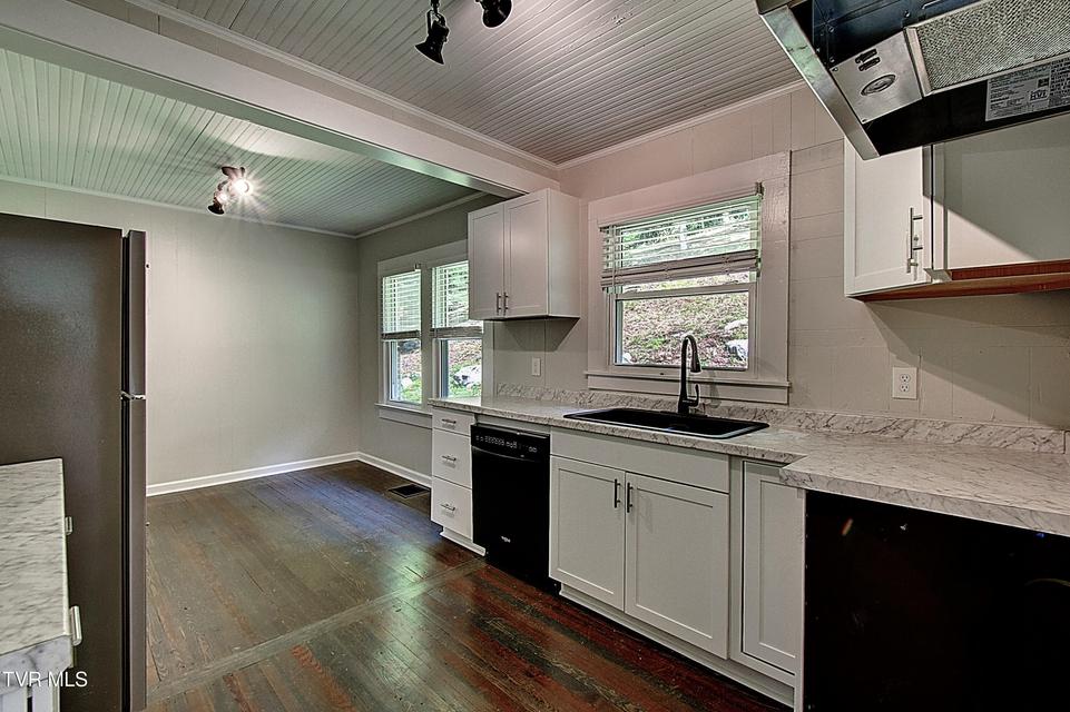 Photo #18: 582 Coal Chute Road