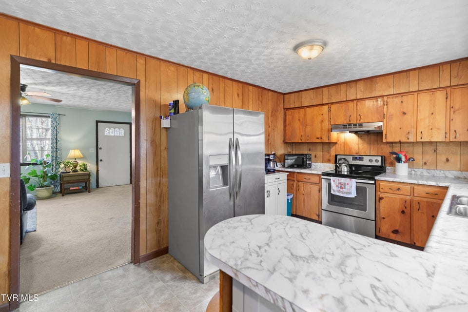 Photo #6: 211 Shady Lane Avenue