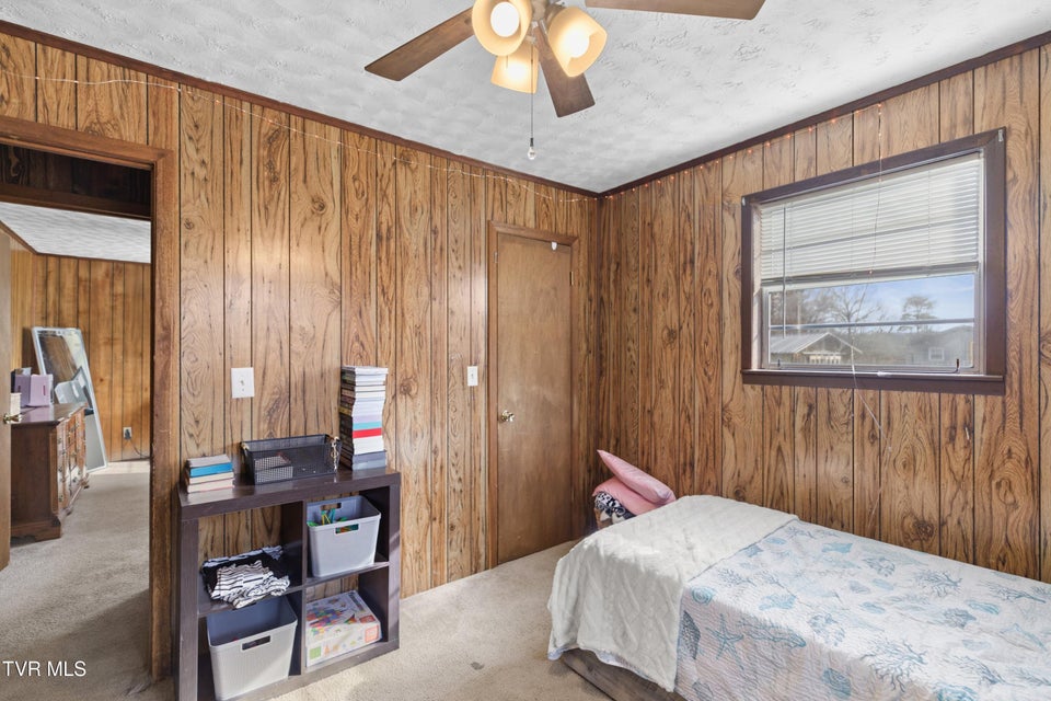 Photo #18: 211 Shady Lane Avenue