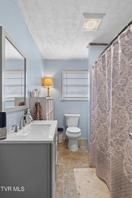 Photo #19: 211 Shady Lane Avenue