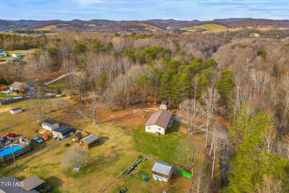 Photo #32: 211 Shady Lane Avenue