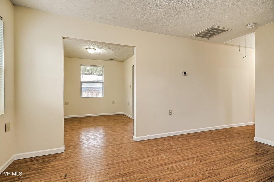 Photo #4: 508 Clinchfield Street