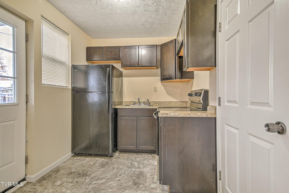 Photo #11: 508 Clinchfield Street