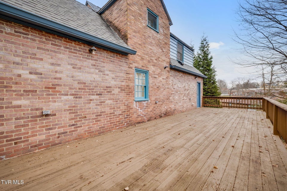 Photo #98: 322 Spruce Street