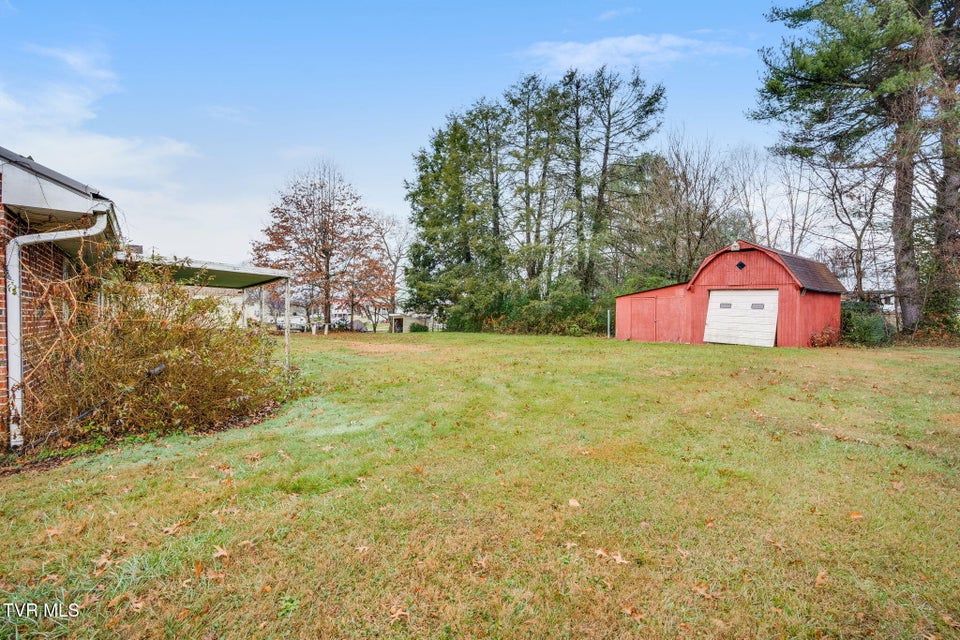 Photo #34: 121 Vines Drive