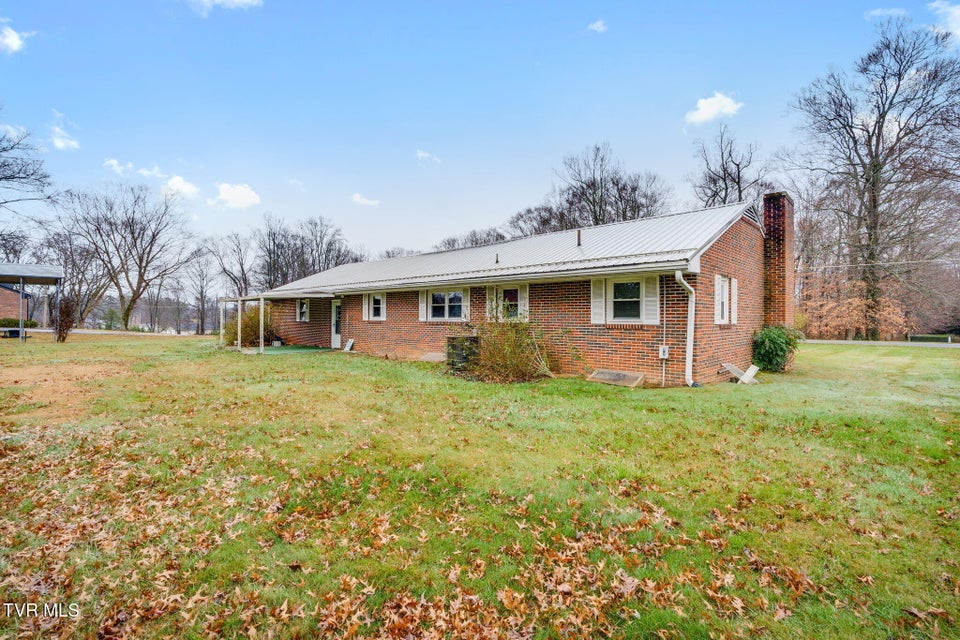 Photo #31: 121 Vines Drive