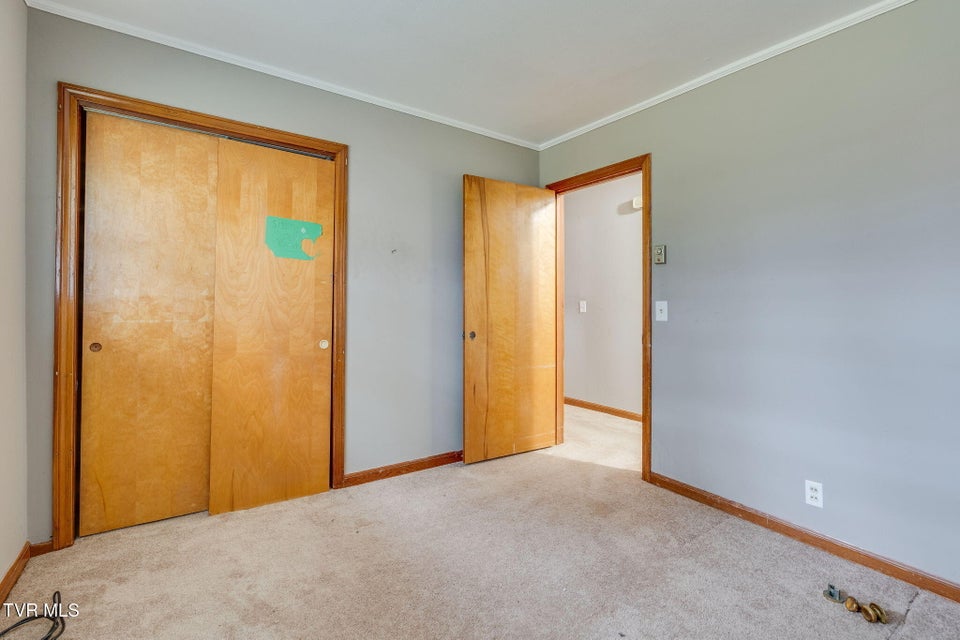 Photo #19: 121 Vines Drive