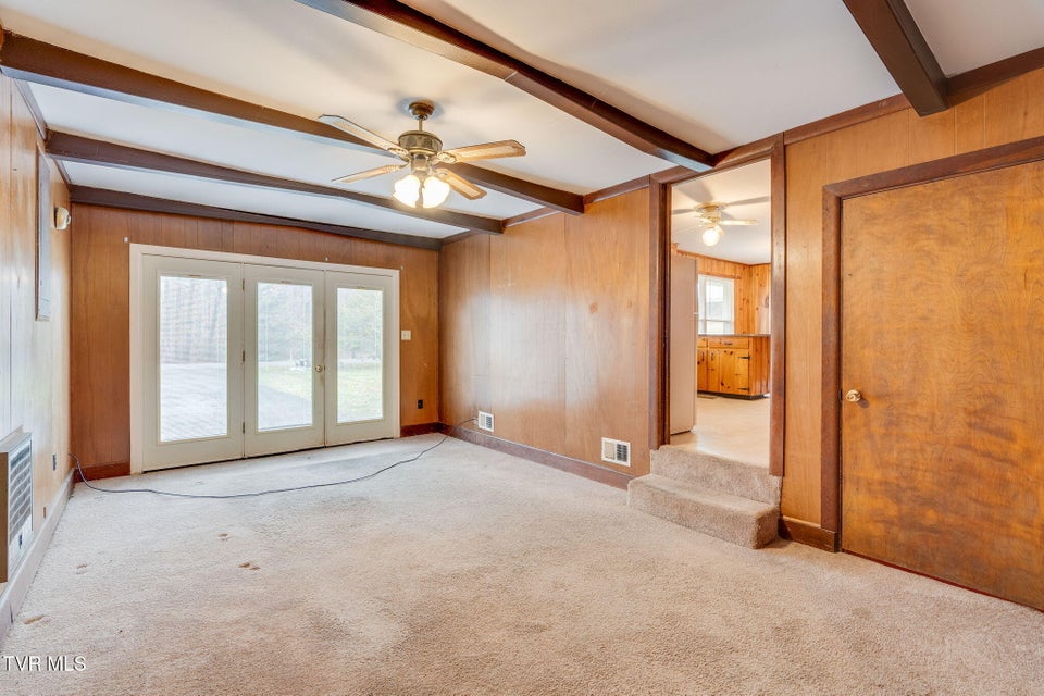 Photo #13: 121 Vines Drive