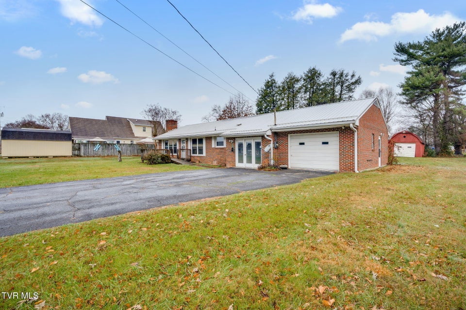 Photo #3: 121 Vines Drive