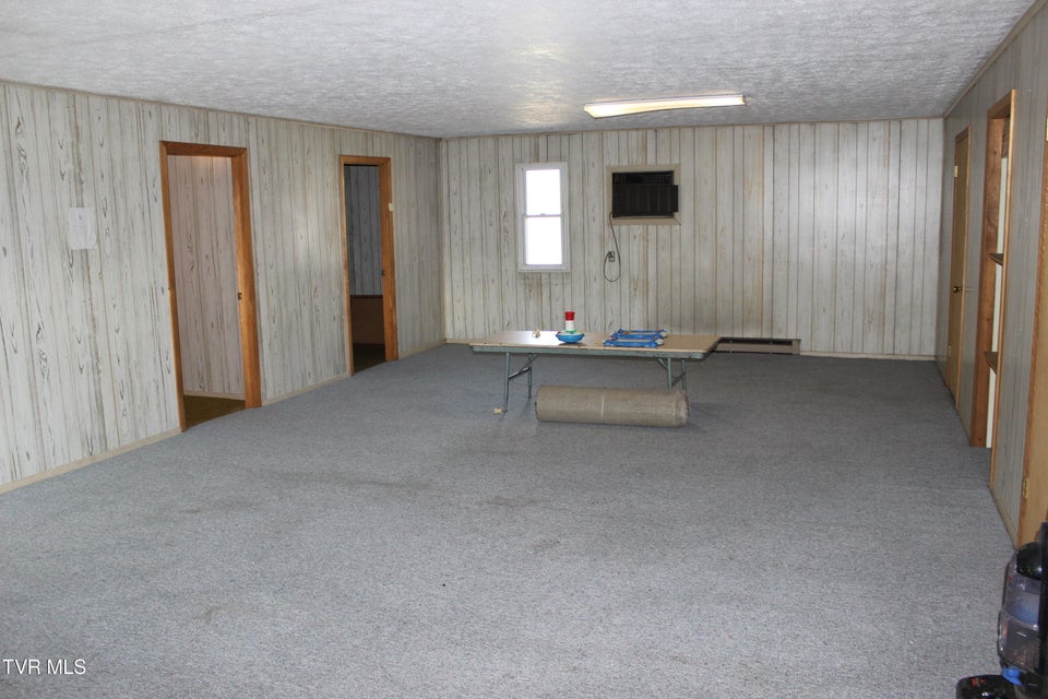 Photo #31: 339 Monarch Road