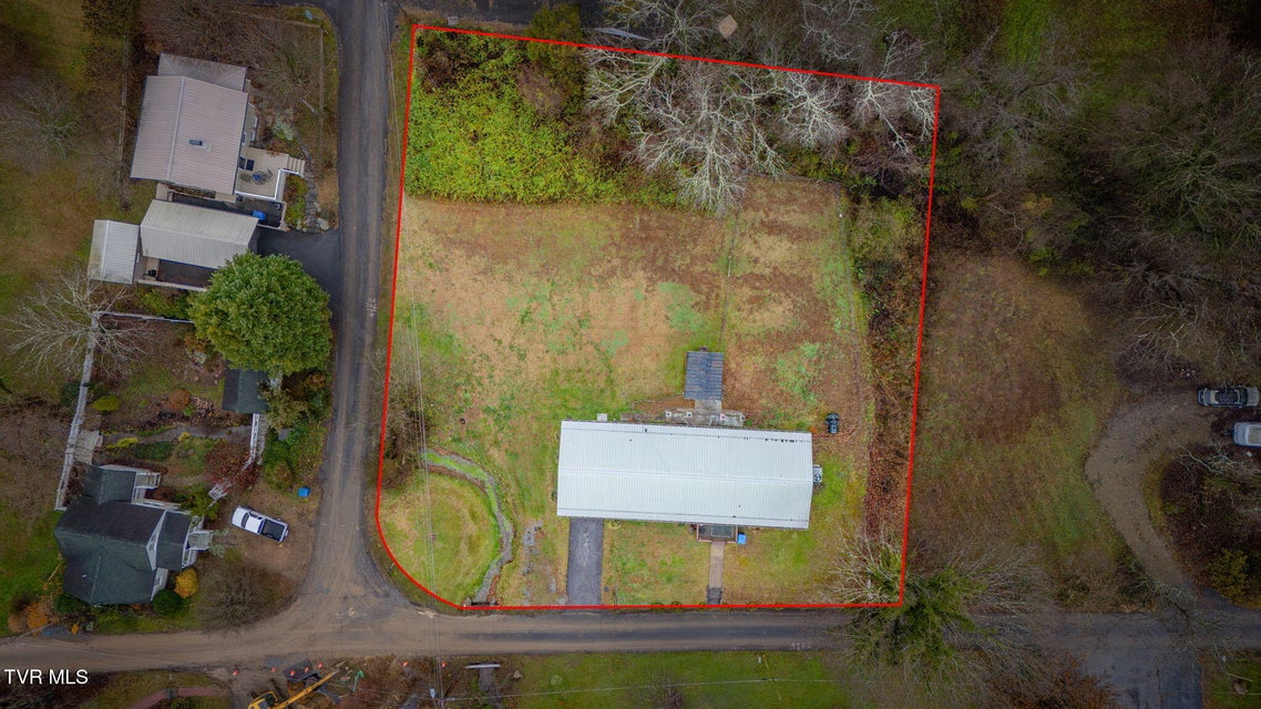 Photo #32: 104 3rd Avenue