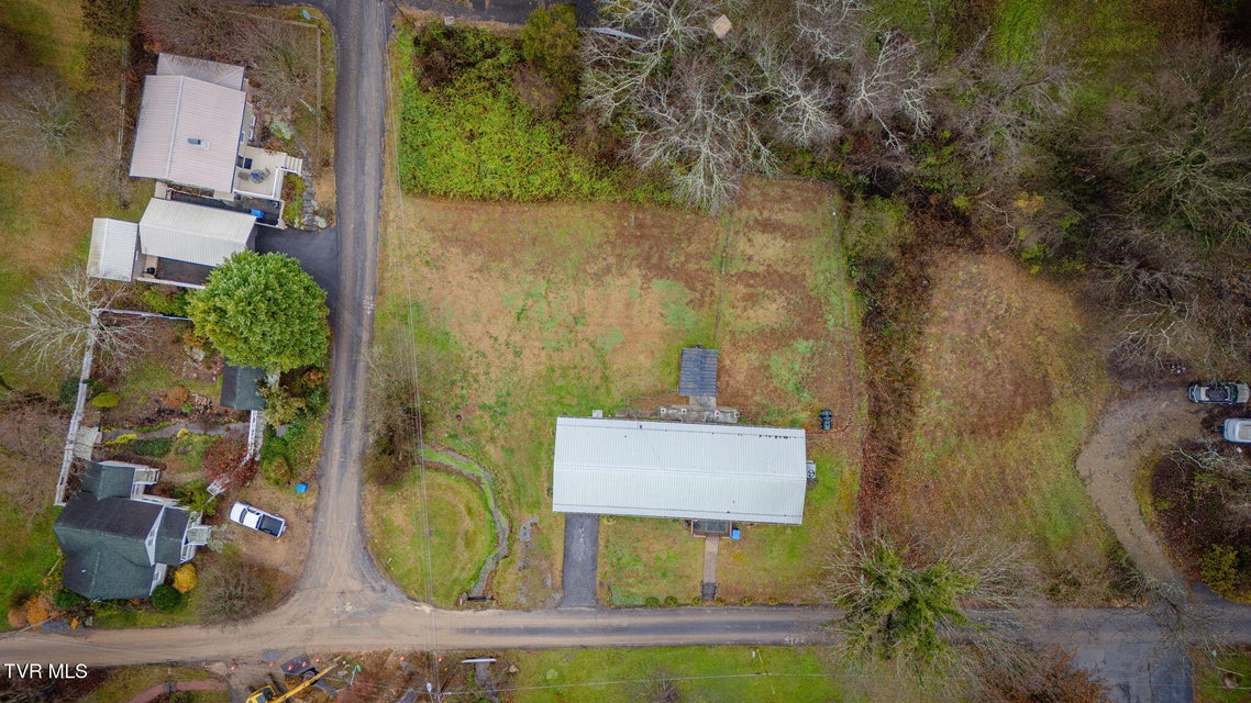 Photo #33: 104 3rd Avenue