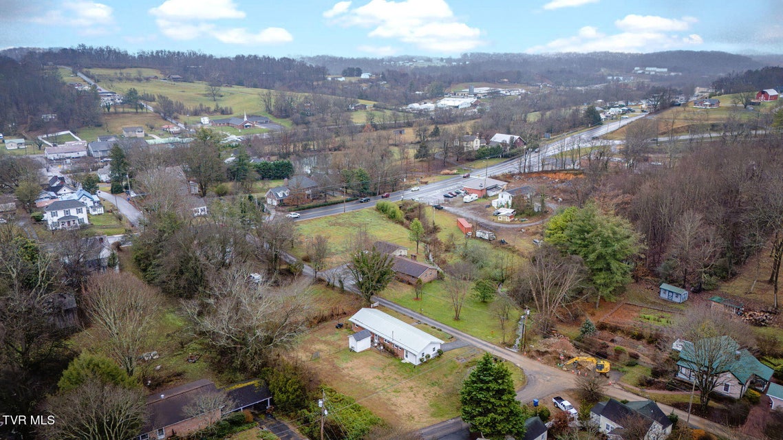 Photo #34: 104 3rd Avenue