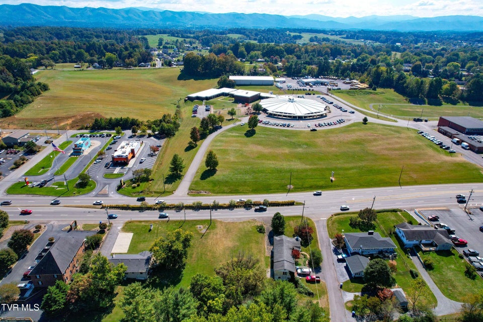 Photo #3: 1203 Jackson Boulevard