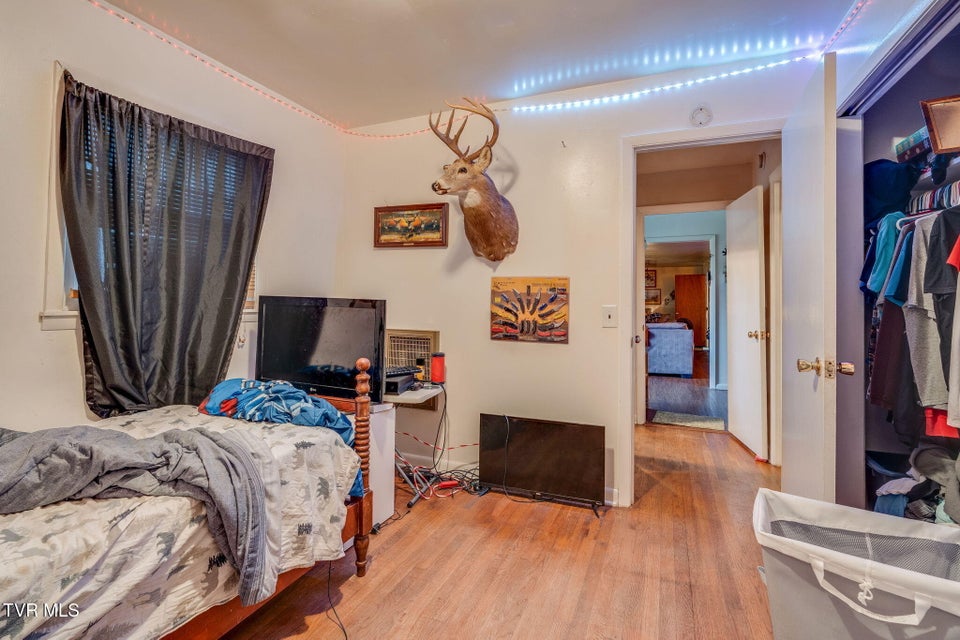 Photo #23: 104 3rd Avenue